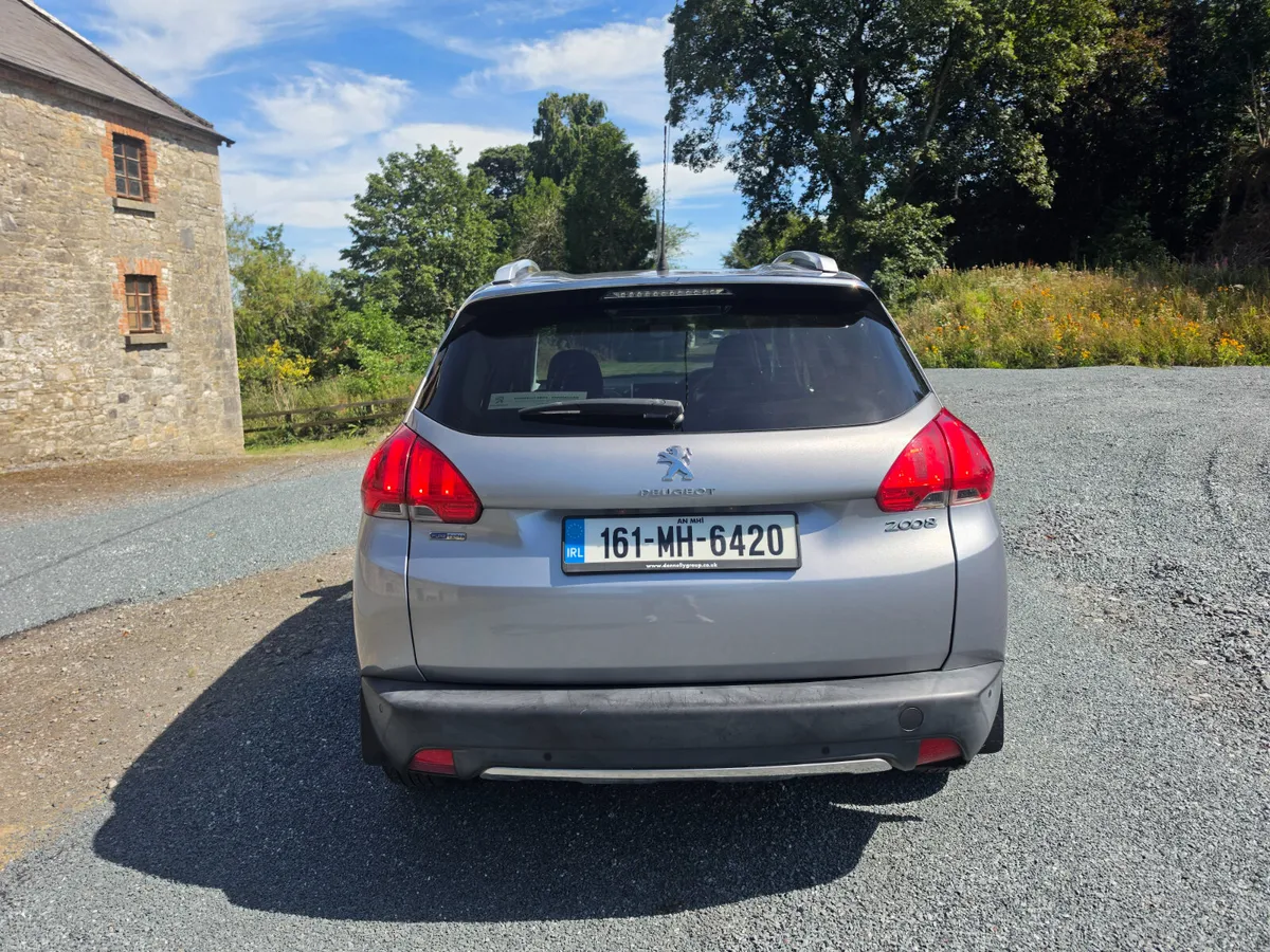 Peugeot 2008 1.2 petrol Automatic! - Image 6