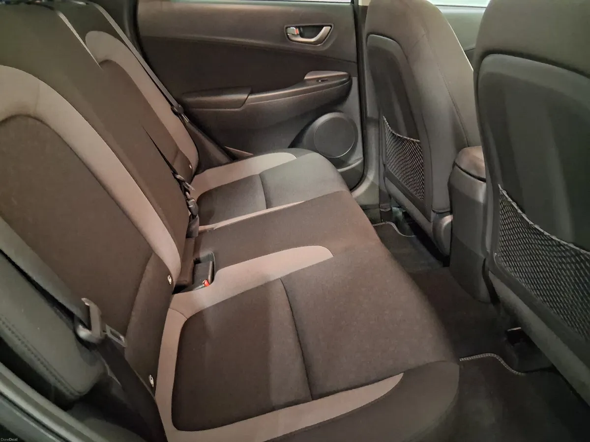 2019 Hyundai Kona , Kauai Executive ,NCT 04/27 - Image 5