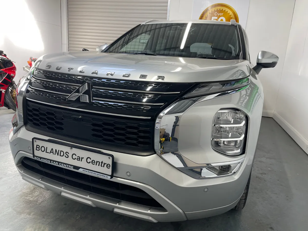 2022 Mitsubishi Outlander Hybrid 2.4 Phev 7 Seater - Image 4