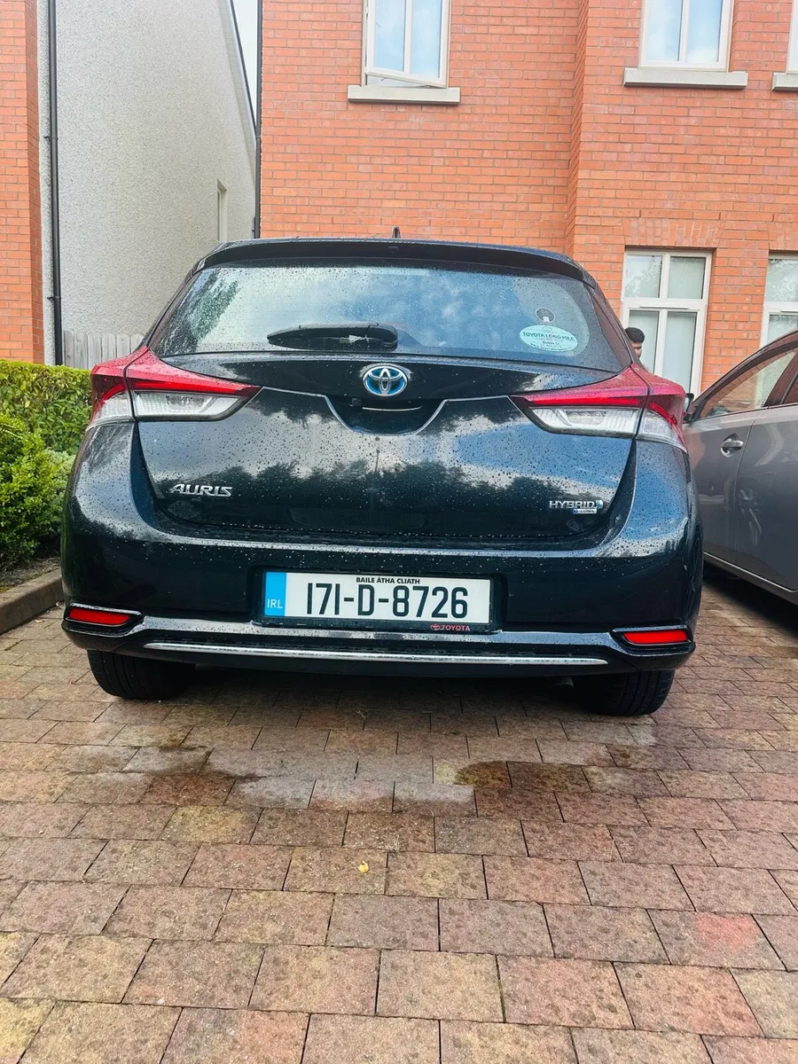 Toyota Auris Hybrid Irish car - Image 2