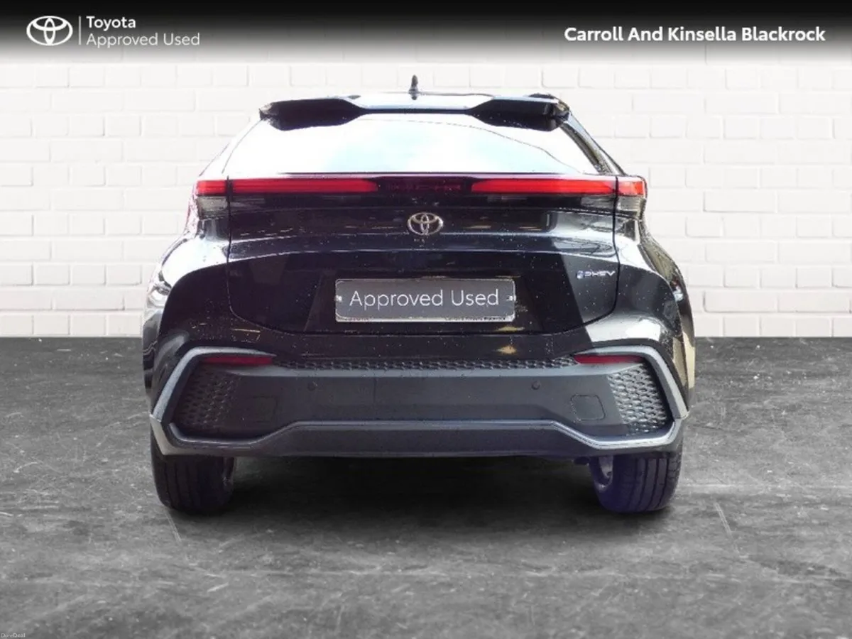 Toyota C-HR Phev Sport - Image 4