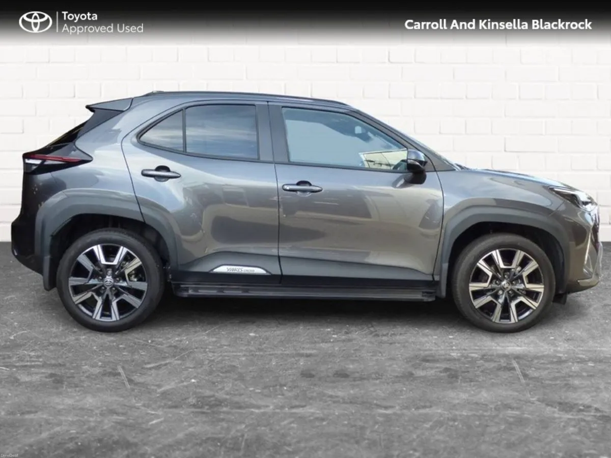 Toyota Yaris Cross Hybrid Sol - Image 3