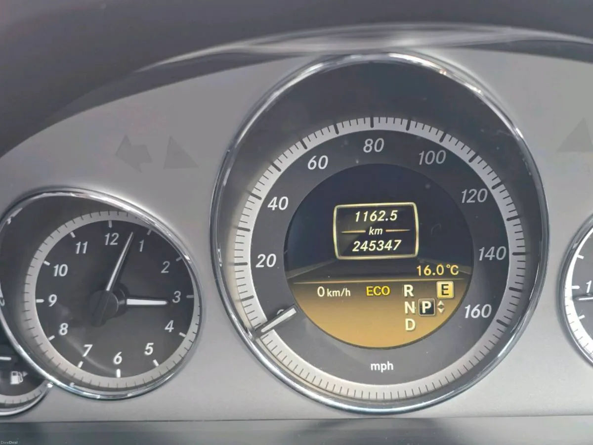 Mercedes-Benz E250 2012 - Image 4