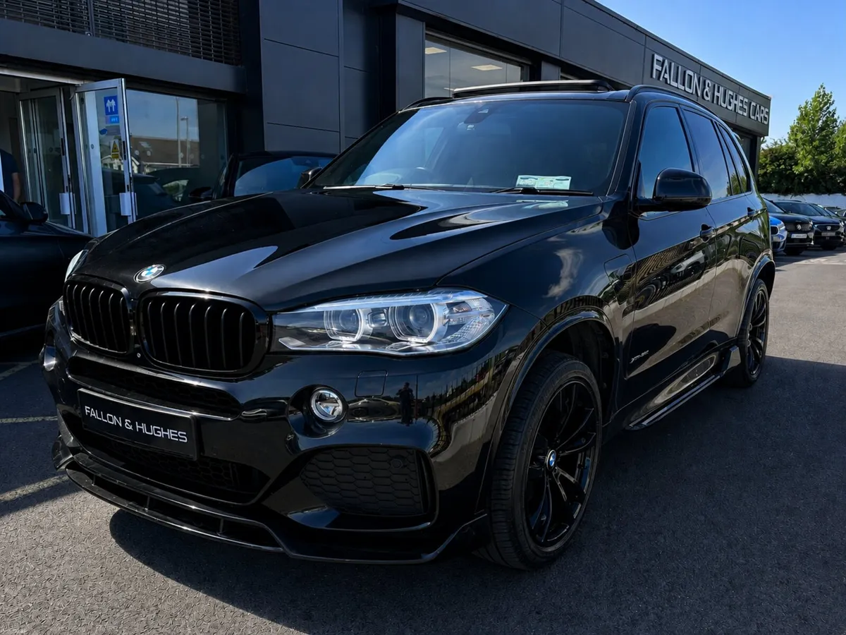 BMW X5 M-SPORT 40e // LOW KMS // HUGE SPEC - Image 6