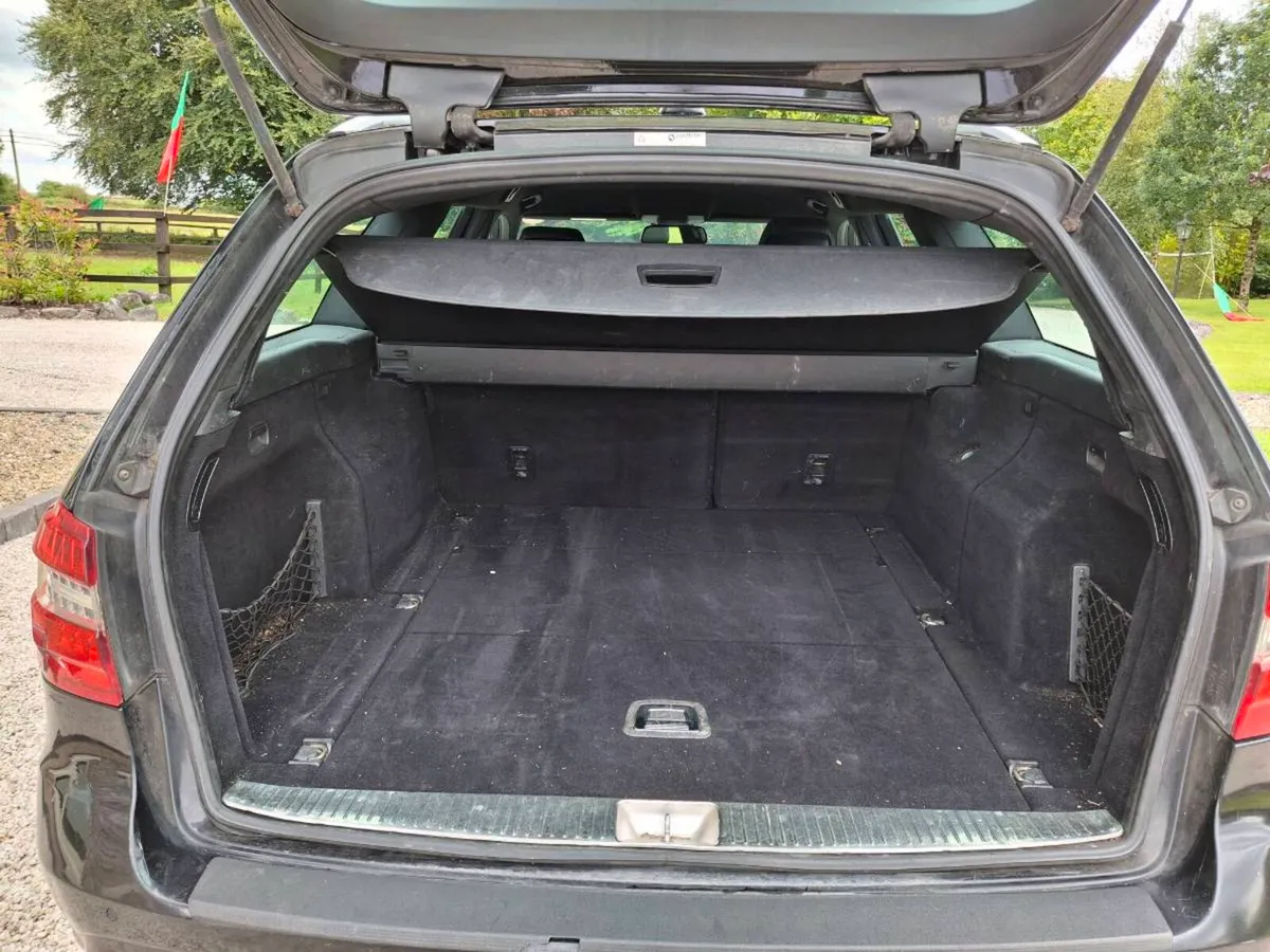 Mercedes E250 CDI Estate - Image 5