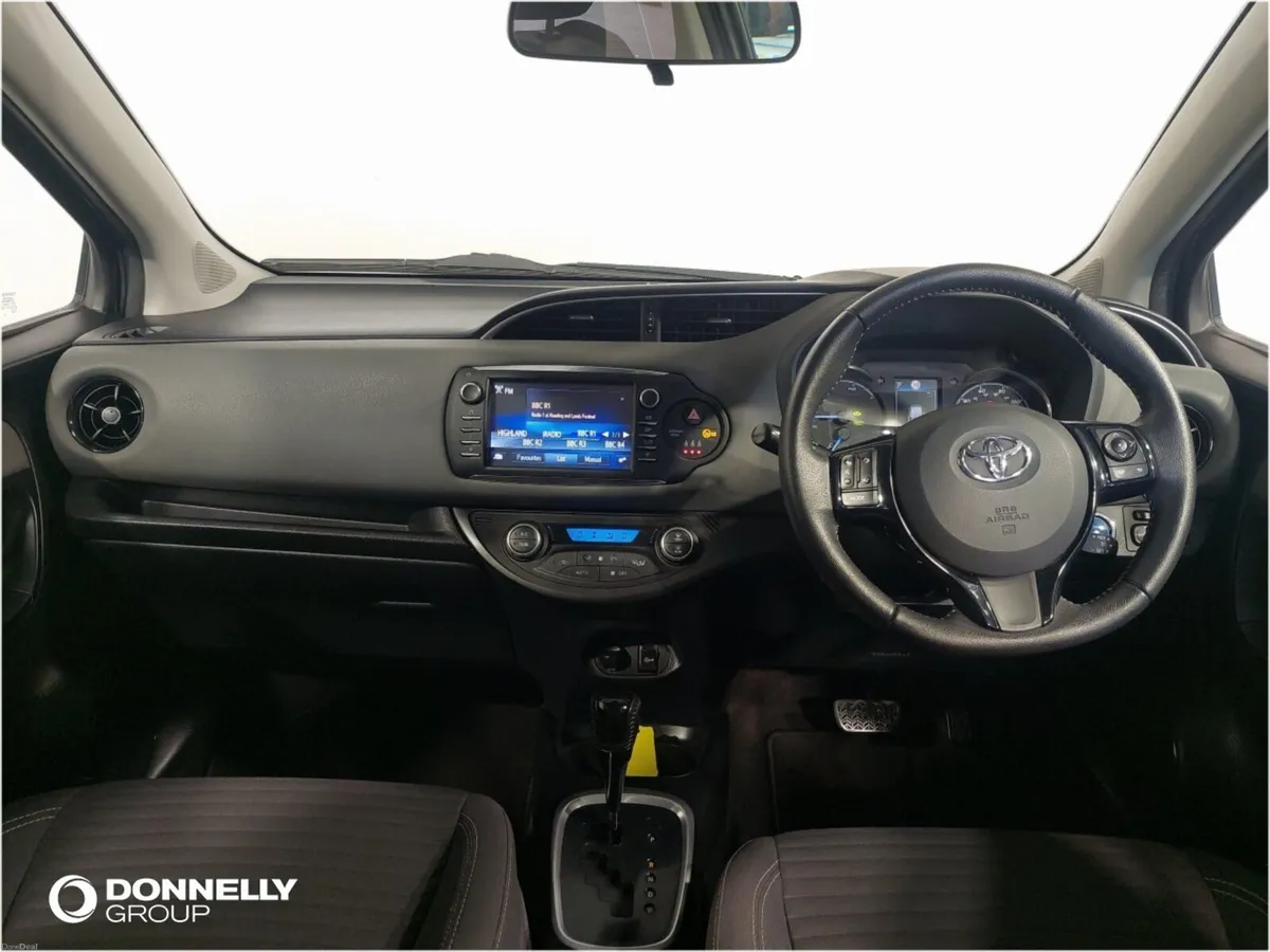 Toyota Yaris Hatchback Icon - Image 5