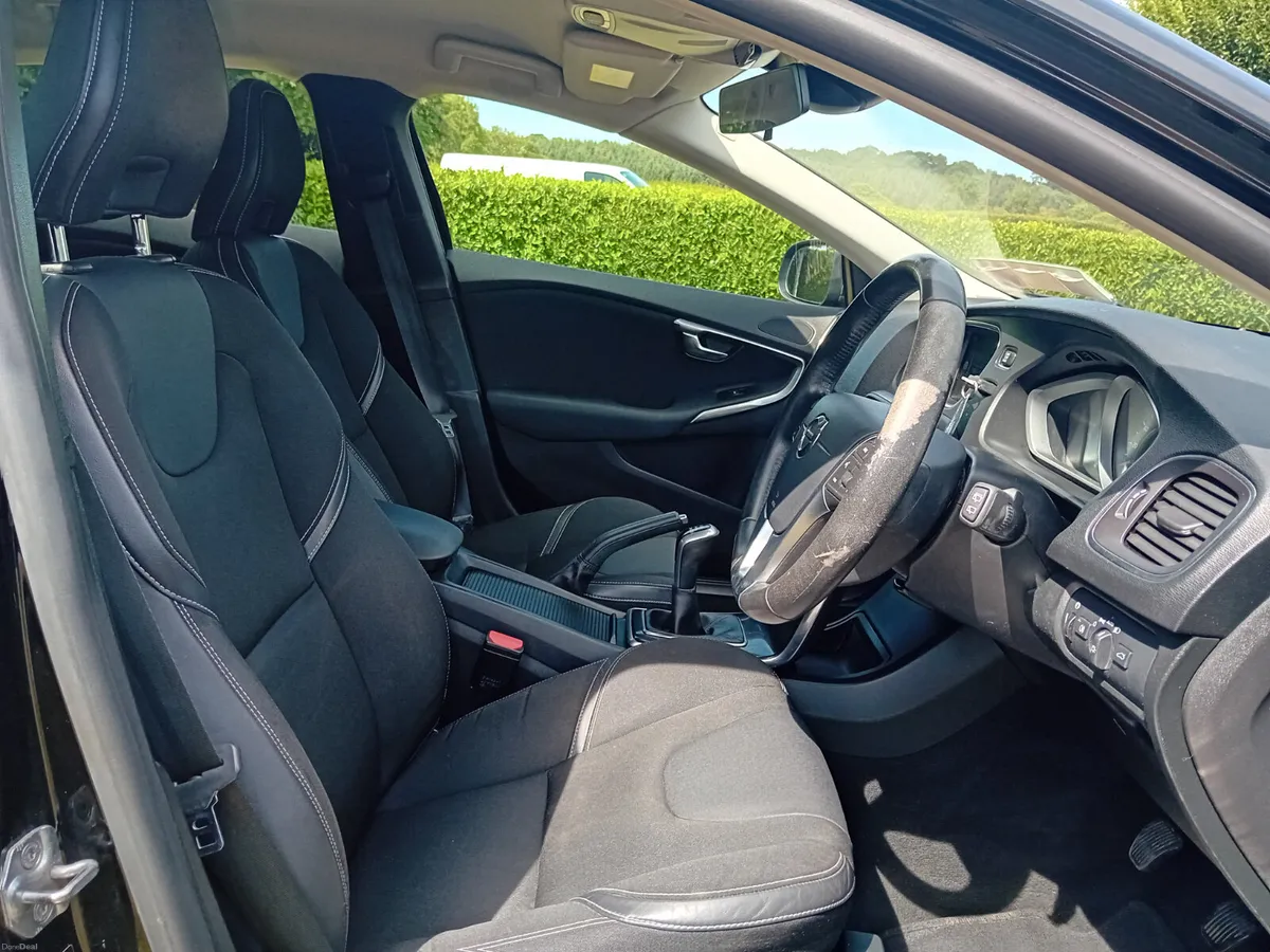 Volvo V40 2016 - Image 5