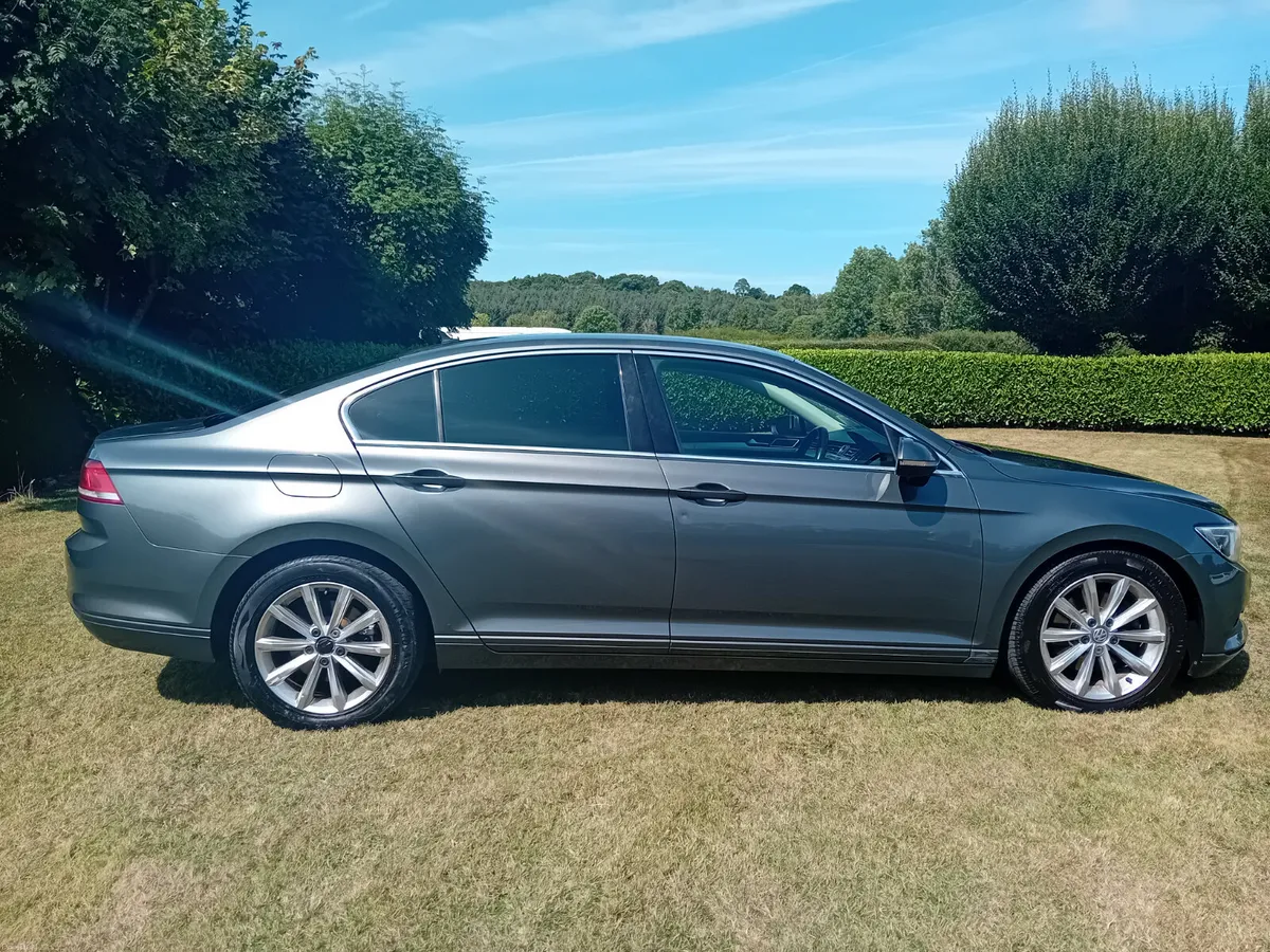 Volkswagen Passat 2015 - Image 3