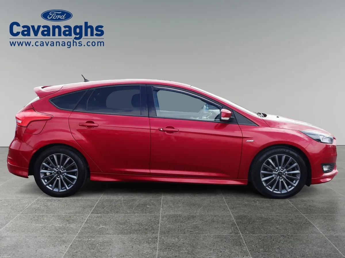 2018 FORD FOCUS 1.5TDCi ST-LINE 120PS - Image 5