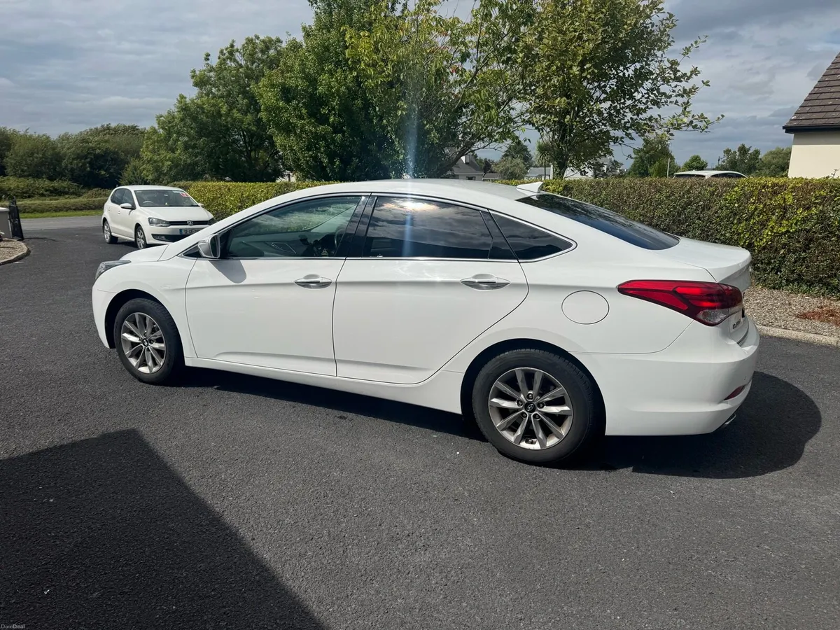 Hyundai i40 1.7 CRDI EXECUTIVE 115bhp - Image 5