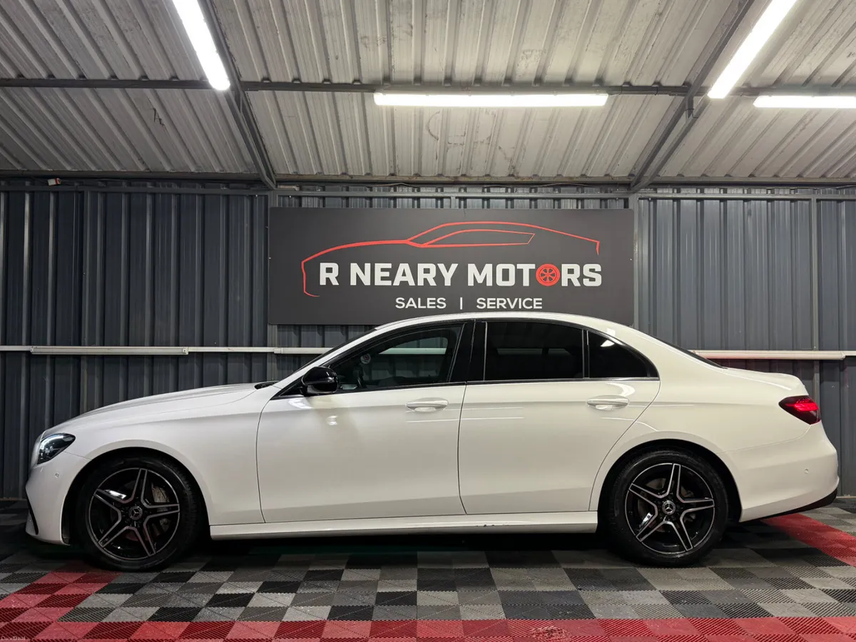 2022 222 Mercedes-Benz E-Class E220d AMG Automatic - Image 4