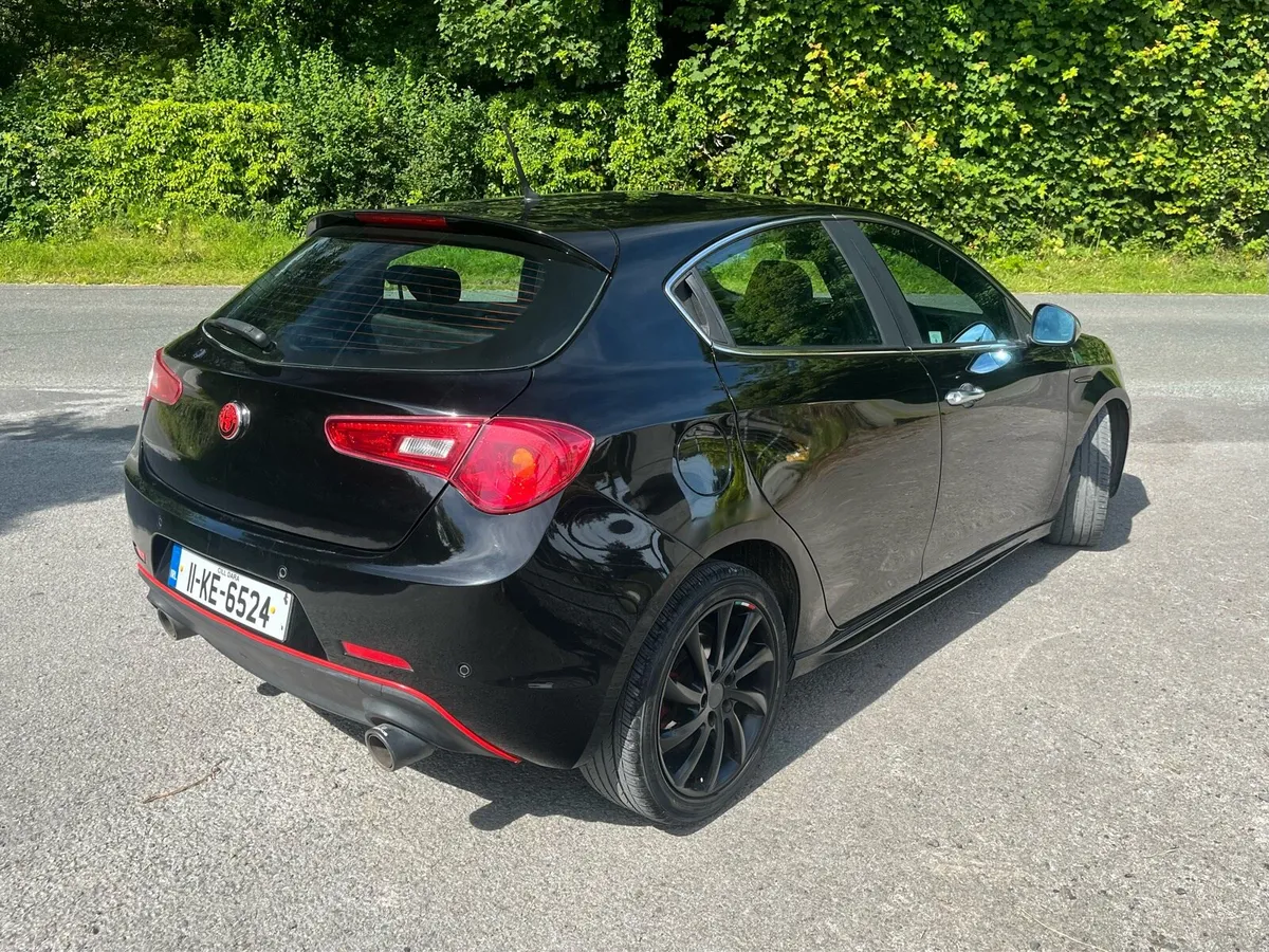 Alfa Romeo Giulietta Veloce - Image 5