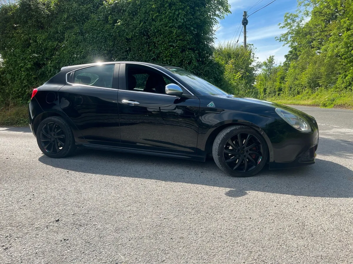 Alfa Romeo Giulietta Veloce - Image 2