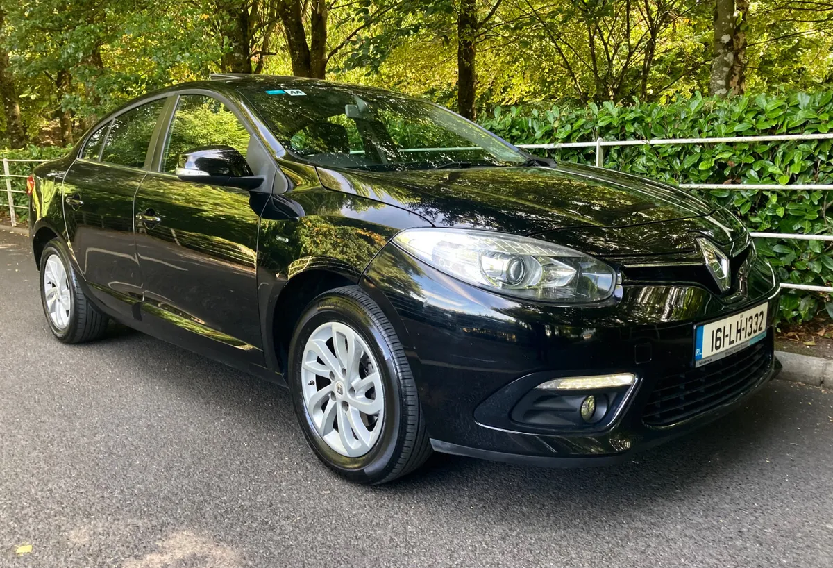 Renault Fluence Deluxe SE Edition only 130k kms - Image 3