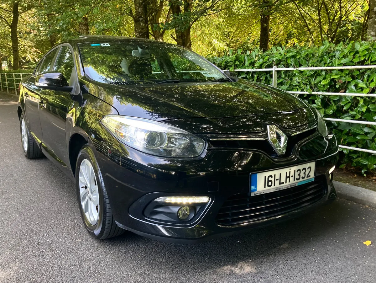Renault Fluence Deluxe SE Edition only 130k kms - Image 1