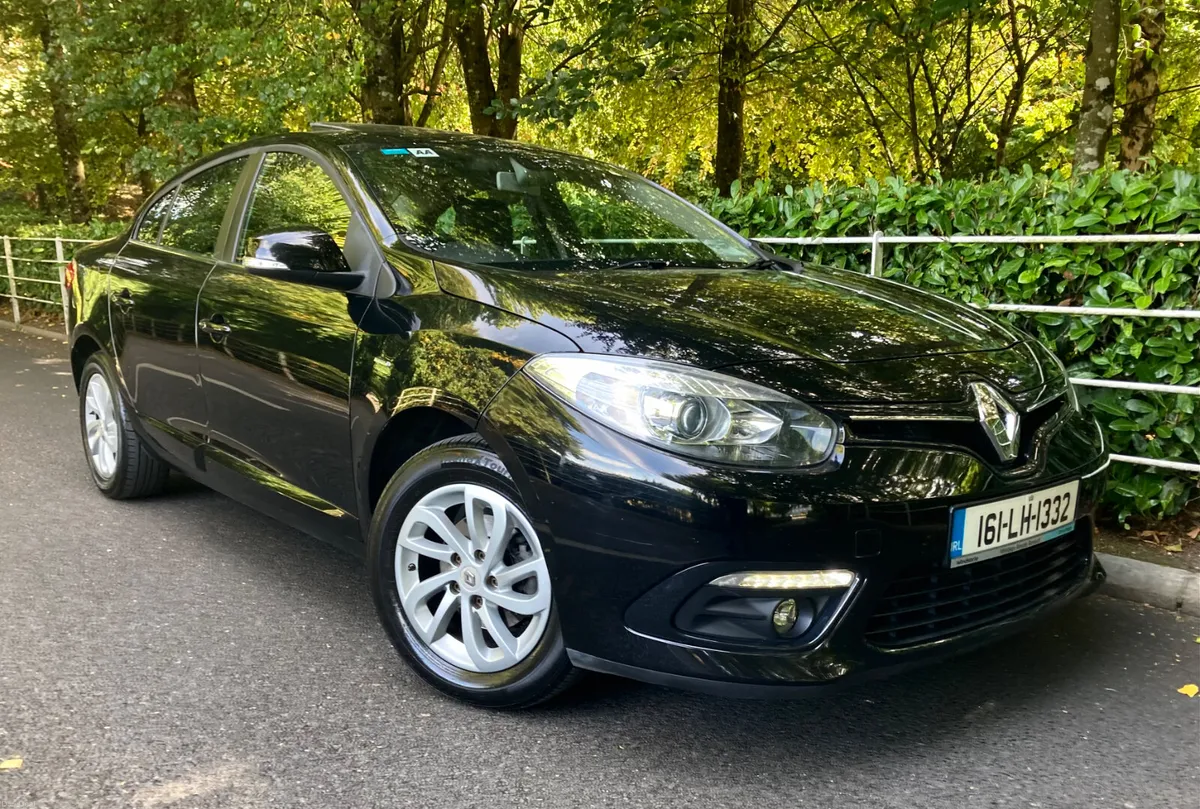 Renault Fluence Deluxe SE Edition only 130k kms - Image 4