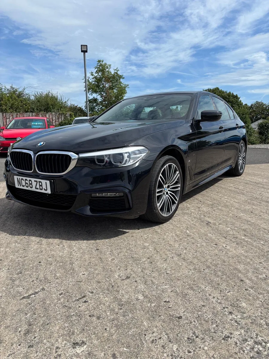 2019 BMW 5-Series 530e Plug In Hybrid LOW MILES - Image 3