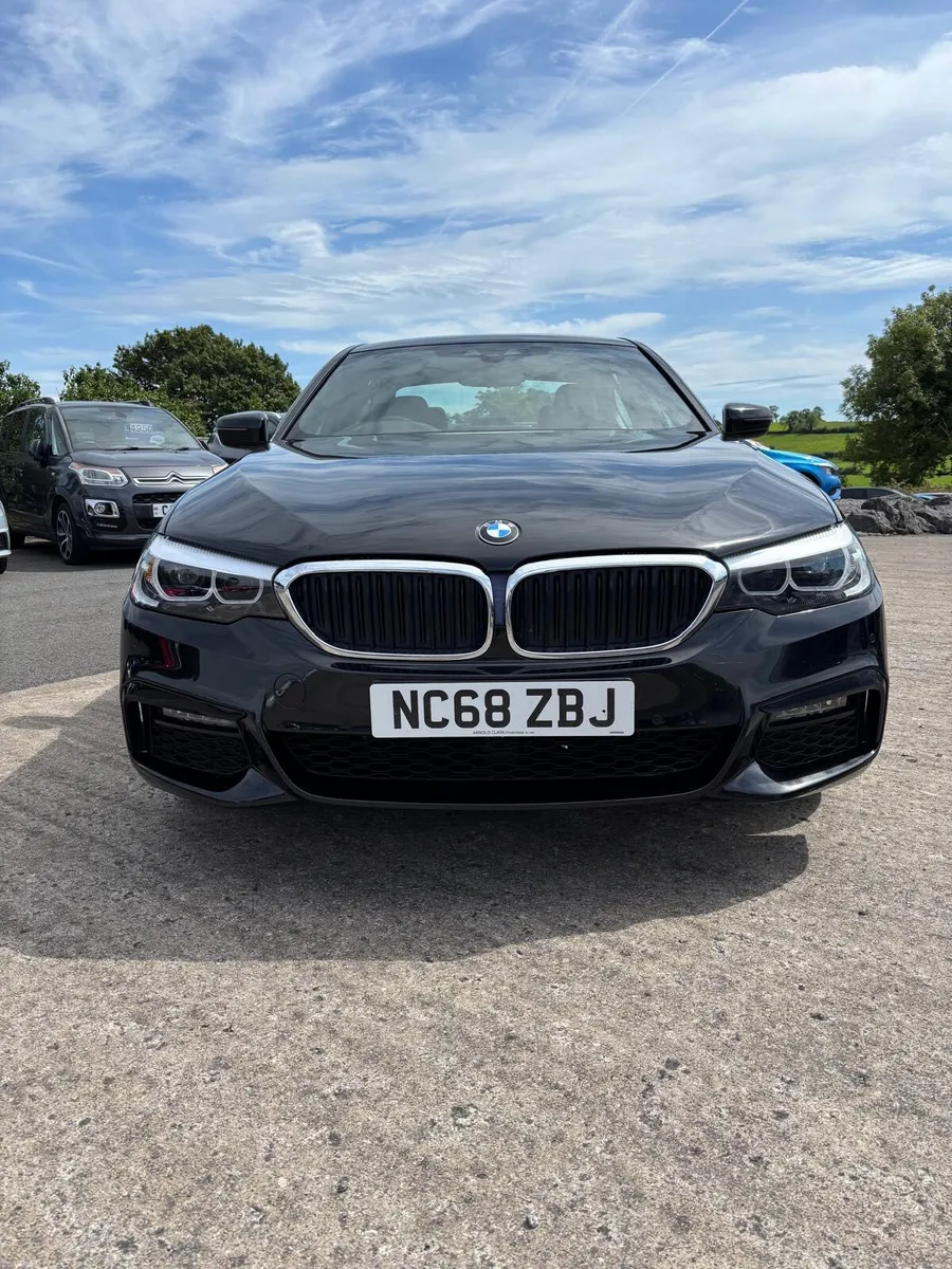 2019 BMW 5-Series 530e Plug In Hybrid LOW MILES - Image 2