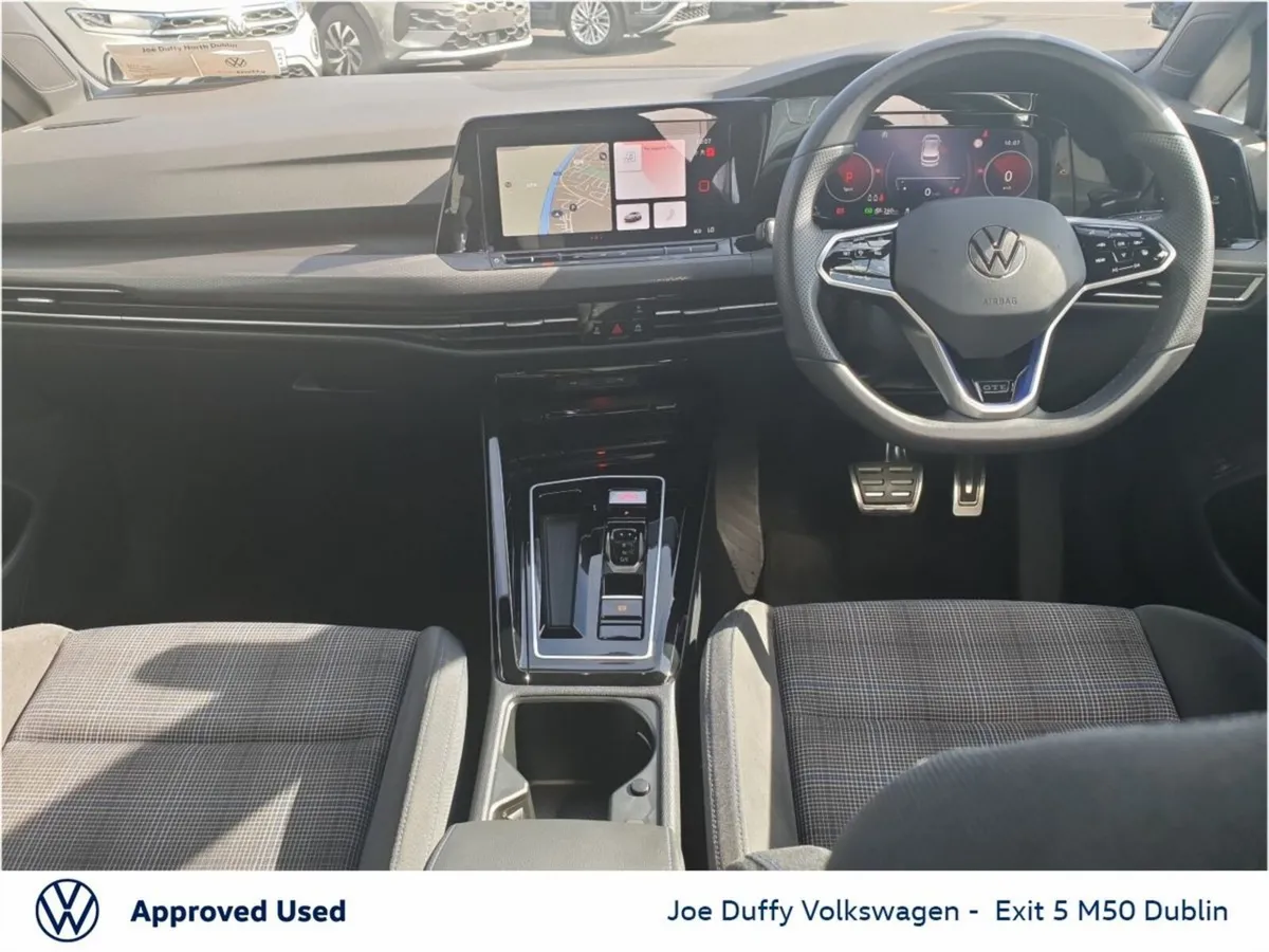 Volkswagen Golf GTE 1.4 TSI 5DR 245HP DSG - Image 2