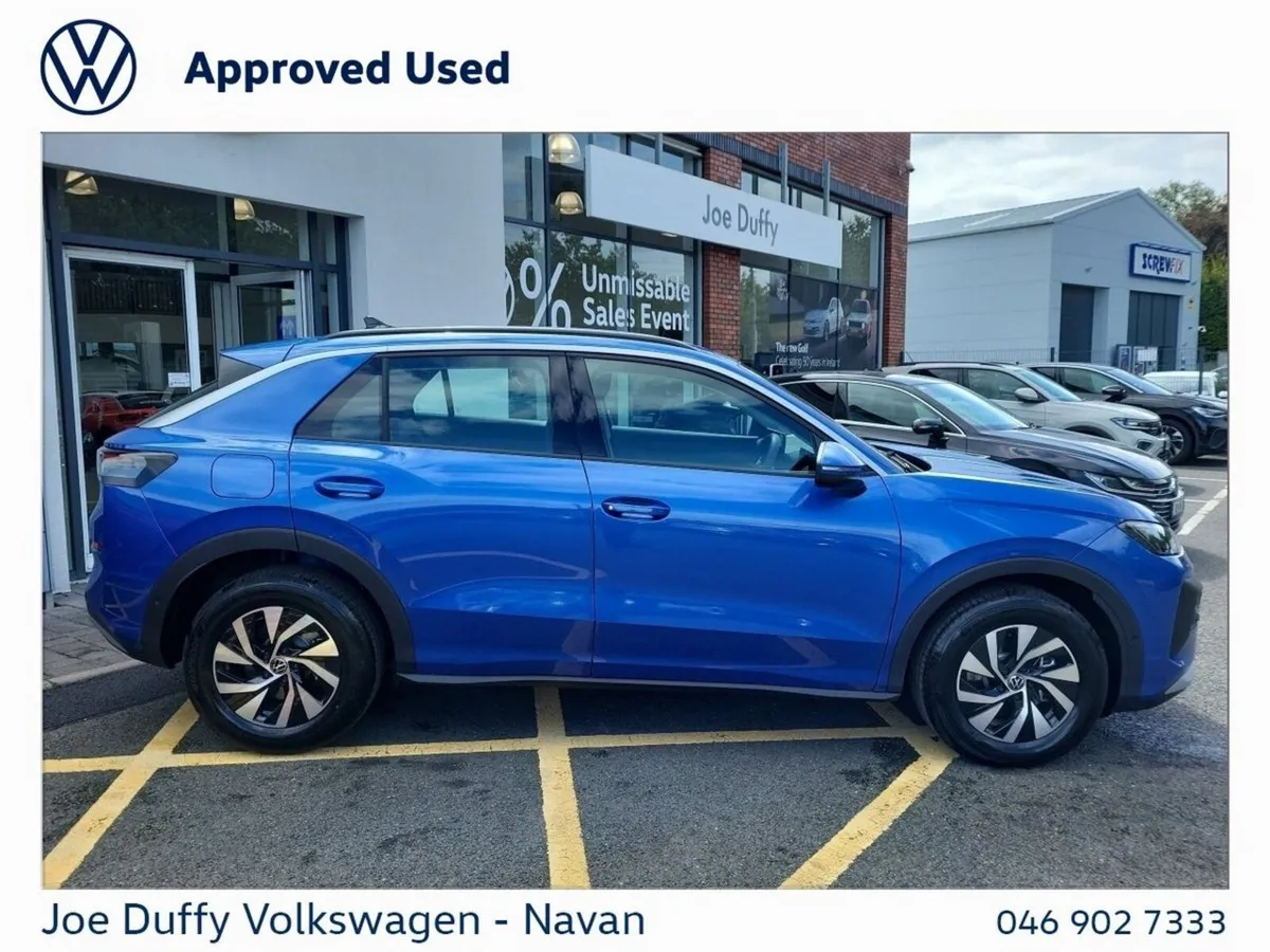 Volkswagen T-Roc LIFE 1.5TSI 116HP AUTO - Image 5