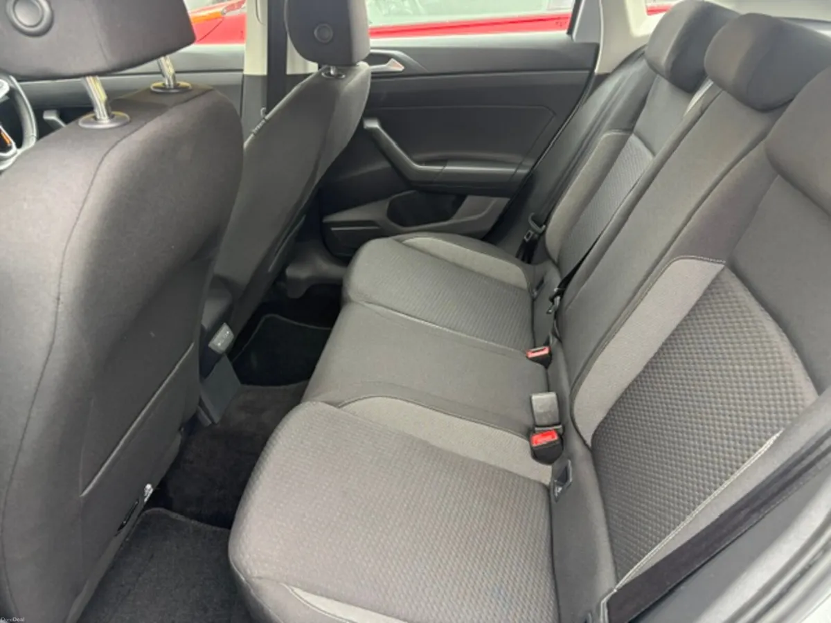 Volkswagen Polo 2024 - Image 6