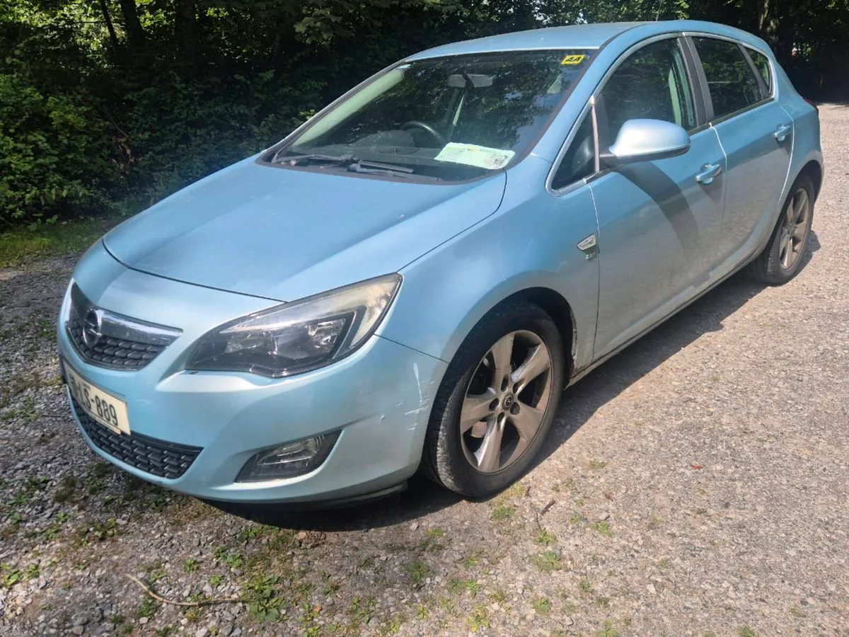 10 Opel Astra NCT 4-27 - Image 4