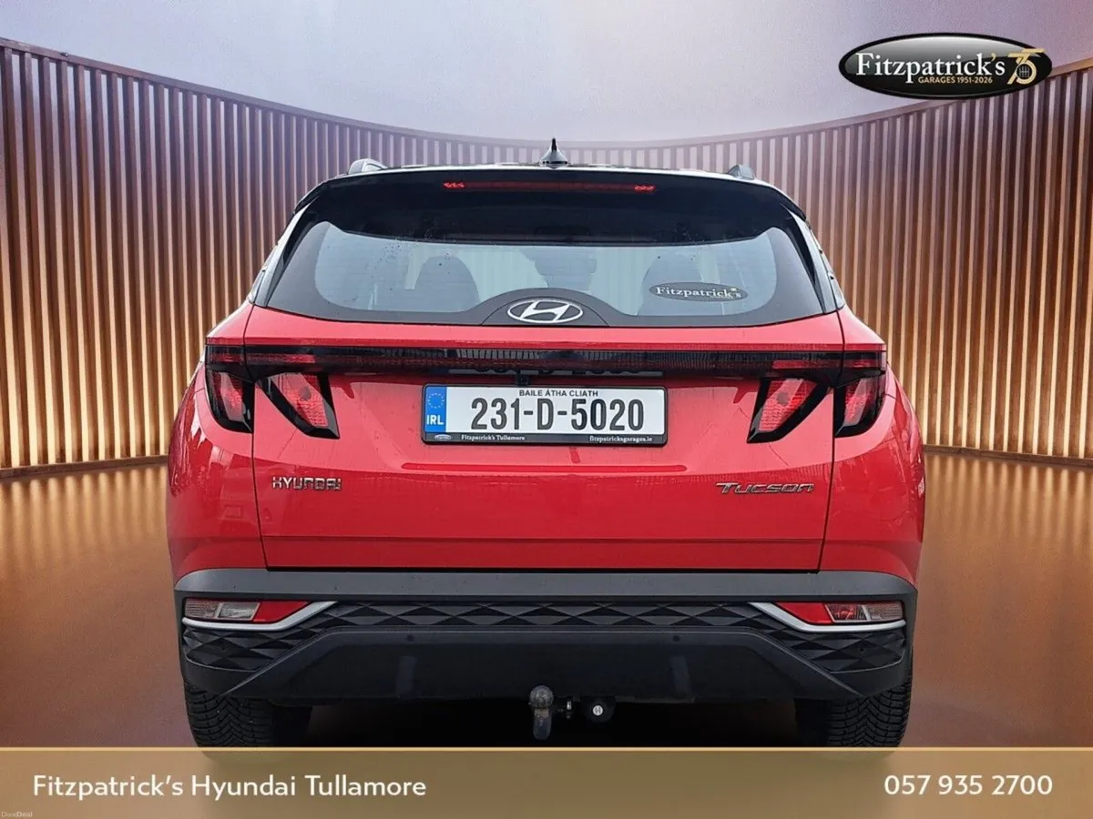 Hyundai Tucson Executive 1.6 Diesel with a Black R - Image 6