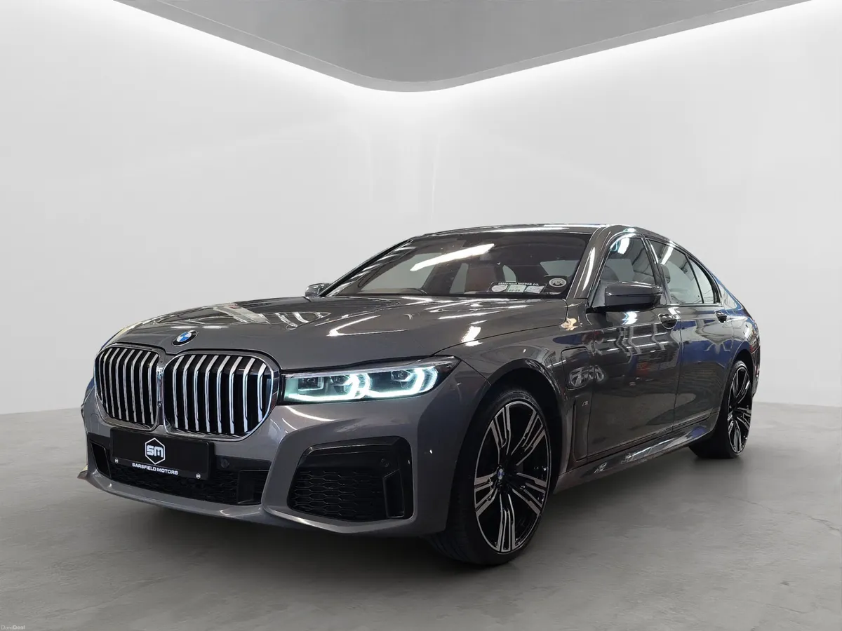 2021 BMW 7-Series 745E M-SPORT - Image 3
