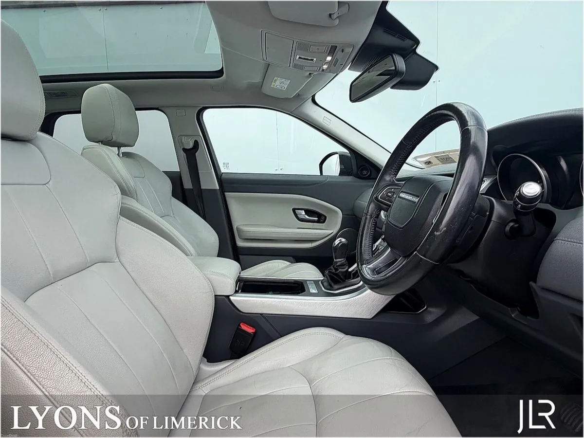 Land Rover Range Rover Evoque 2.0 ED4 SE Manual - Image 3