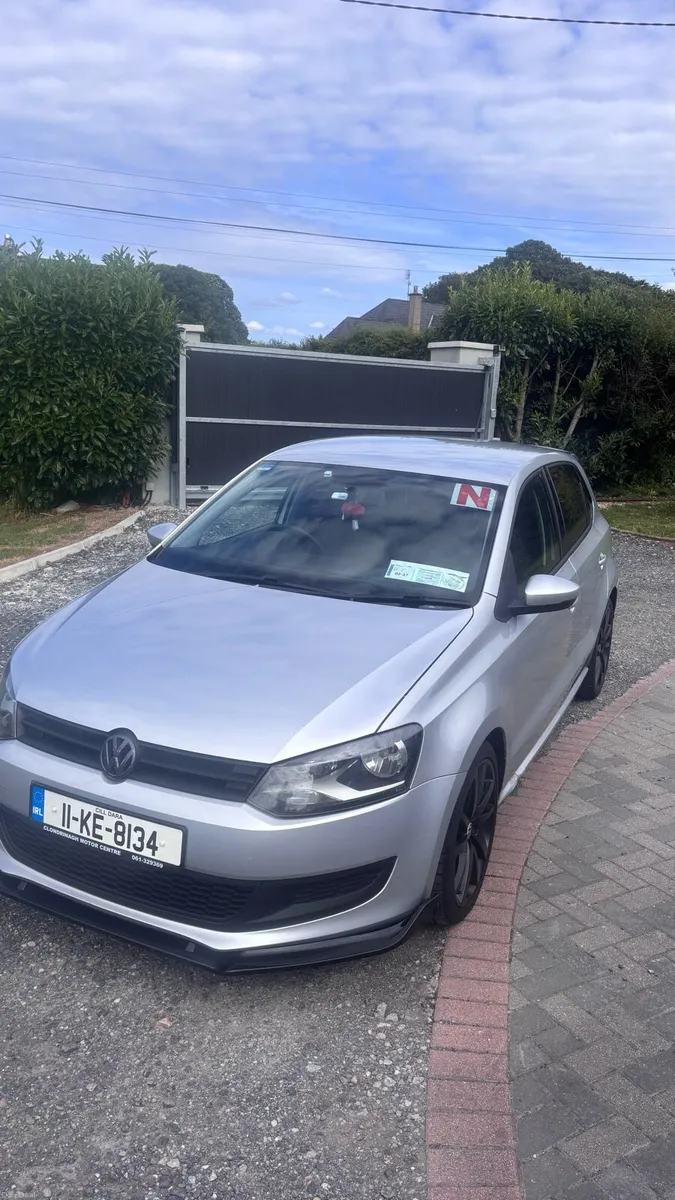 Volkswagen polo 1.4L petrol manual - Image 2