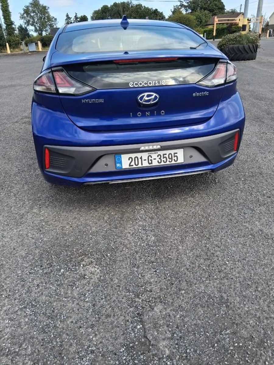 2020 Hyundai Ioniq EV NCT OCTOBER 2028 - Image 3