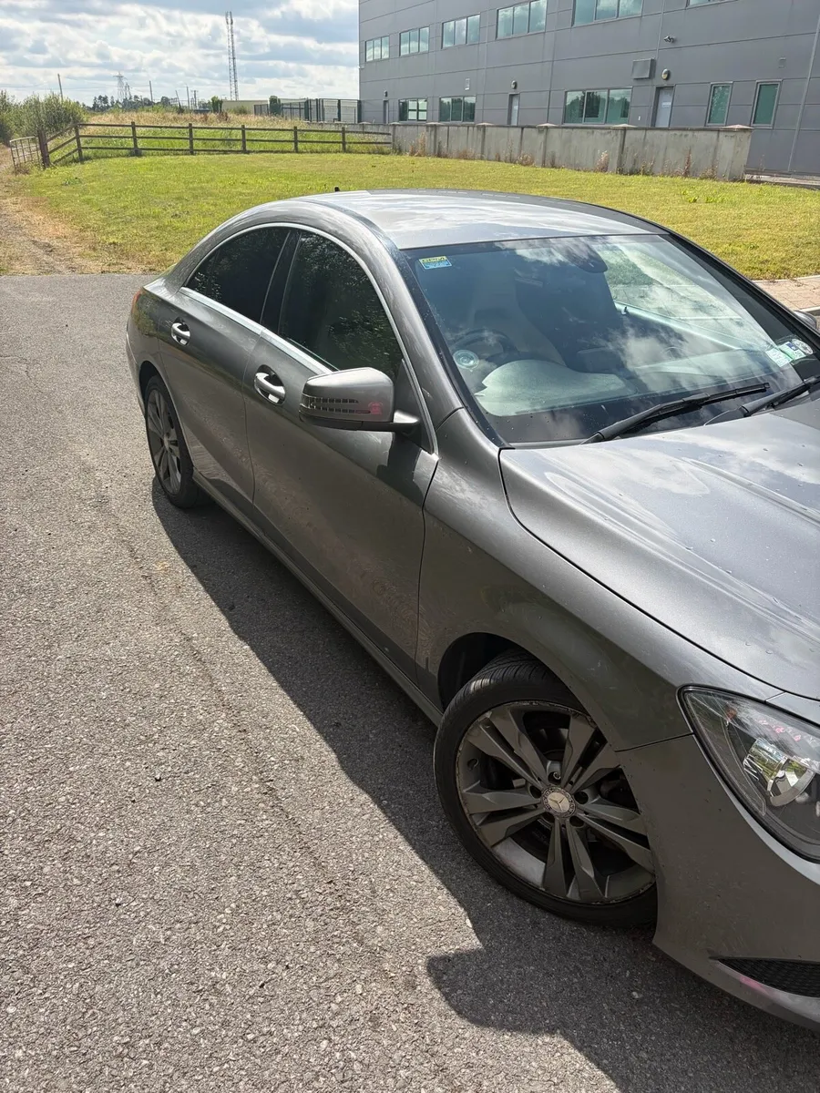 2014 Mercedes CLA 220 - Image 2