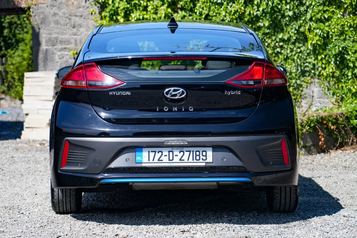 2017 Hyundai Ioniq 1.6 Petrol Hybrid - Image 5