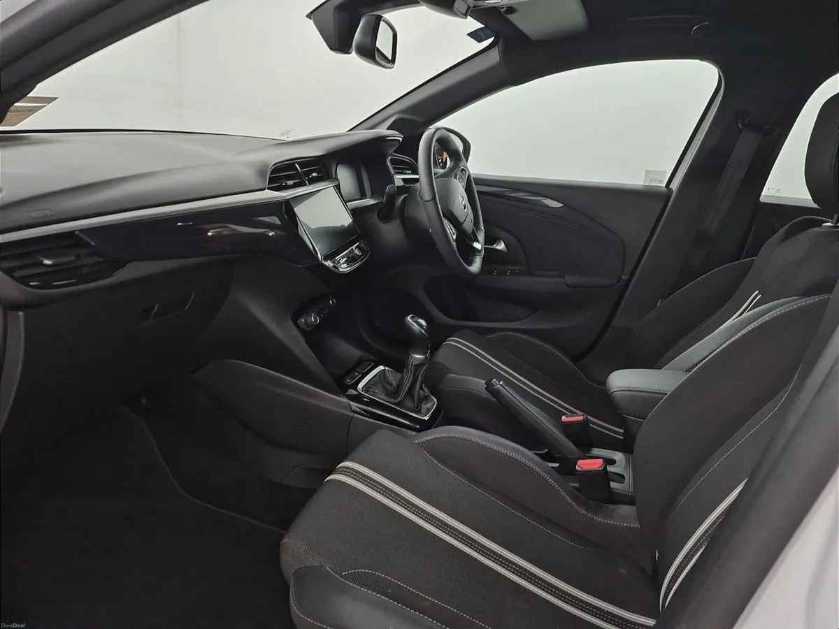 Opel Corsa GS Model 1.2 - Image 4