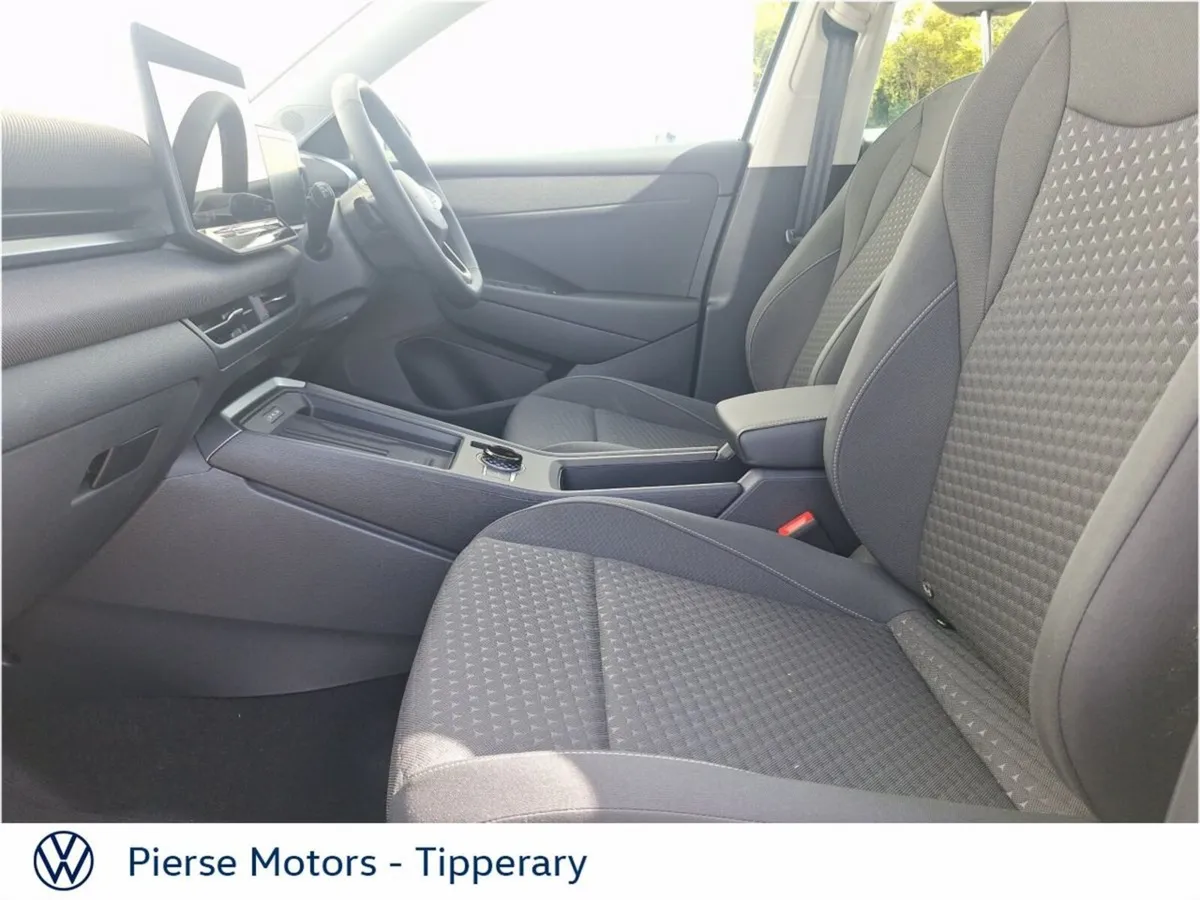 Volkswagen T-Roc LIFE 1.5TSI 116HP MHEV - Image 4