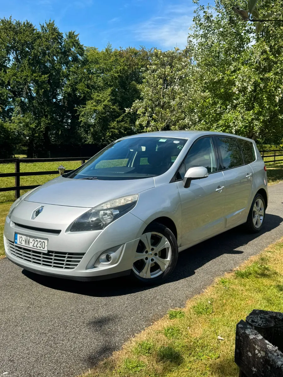 Renault Grand Scenic Dynamique 7 Seater 2012 - Image 1