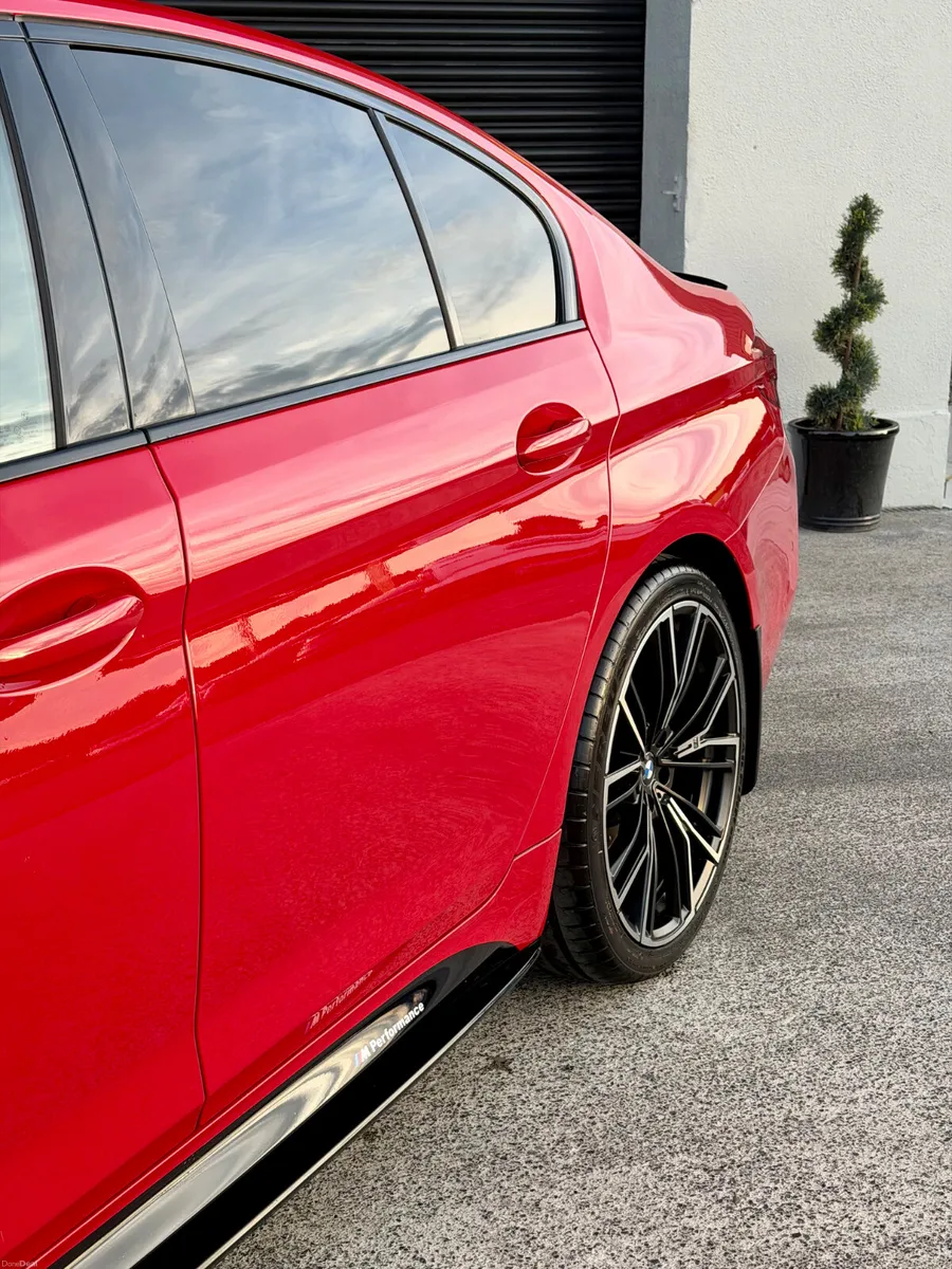 BMW 5-Series 2020 - Image 5