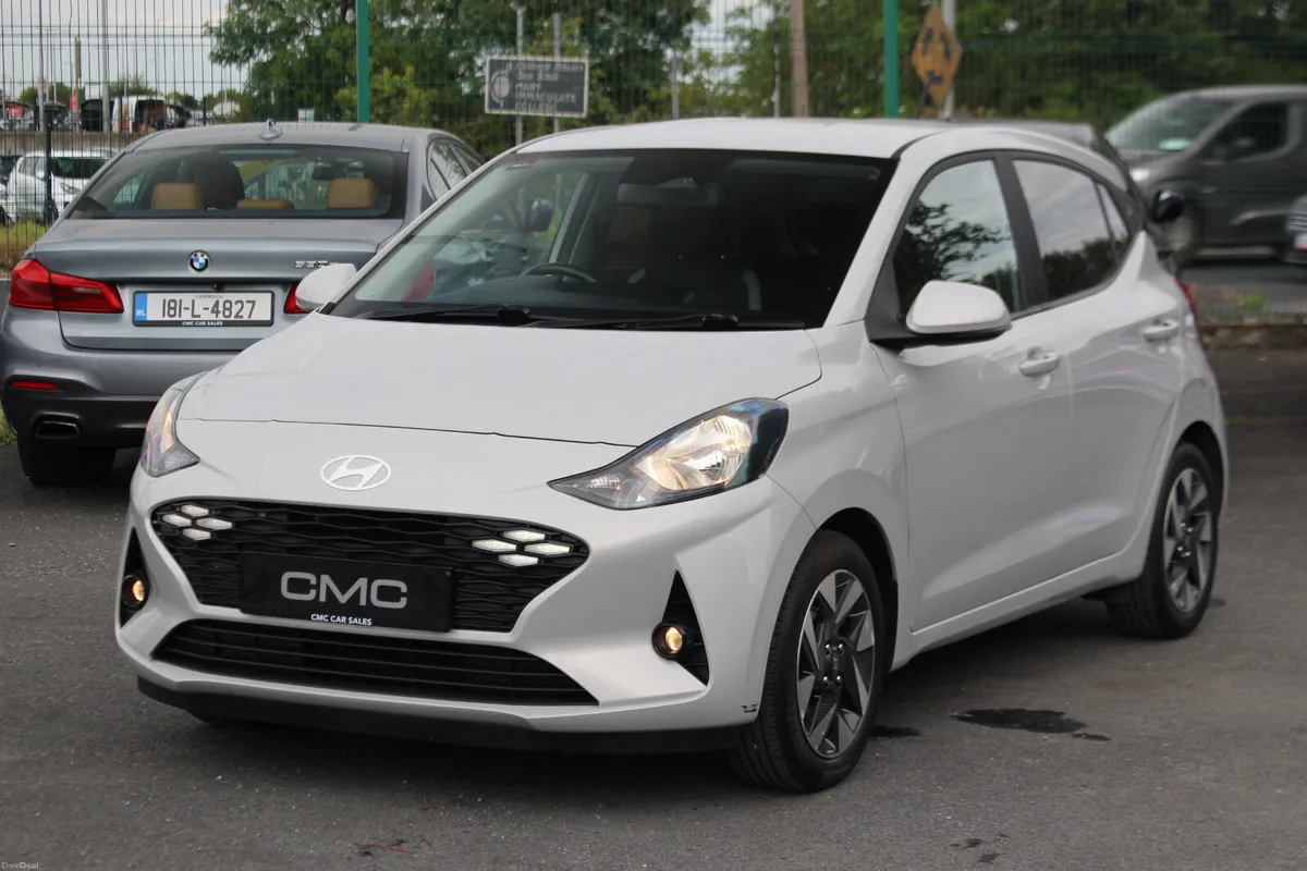 Hyundai i10 2023 Deluxe plus - Image 3