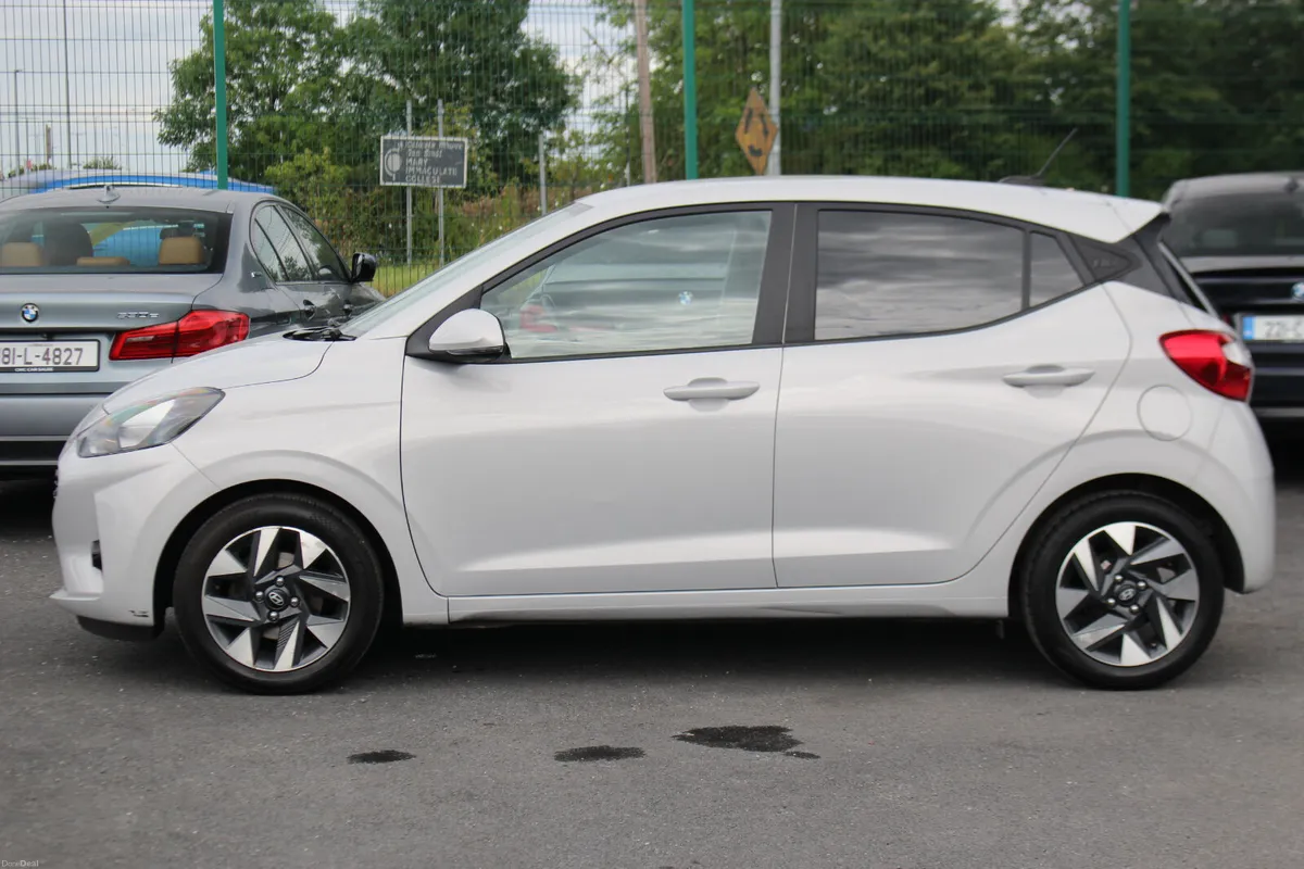 Hyundai i10 2023 Deluxe plus - Image 5