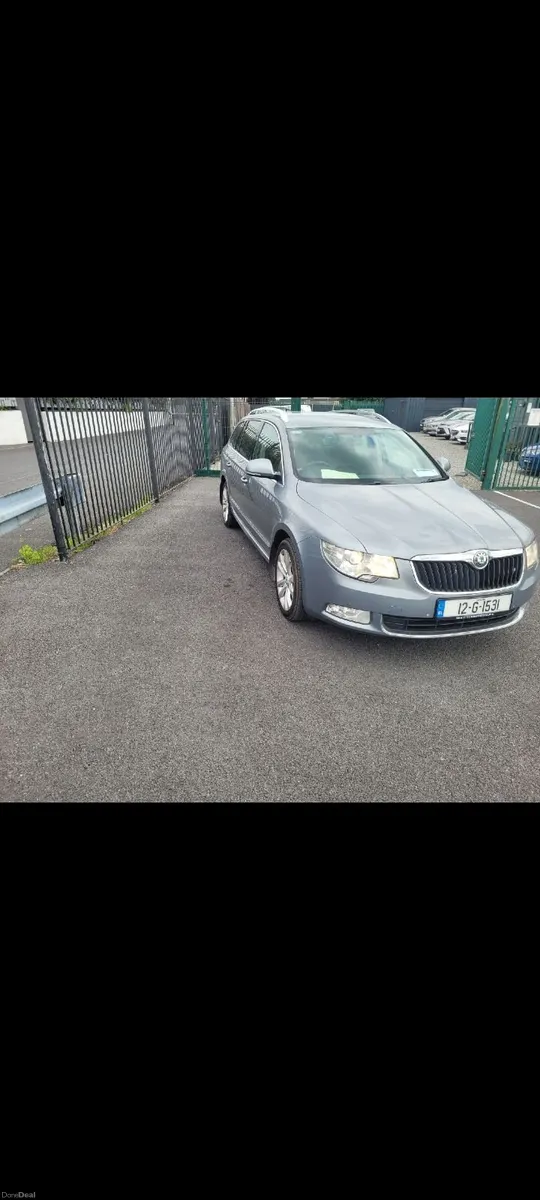 2012 Skoda Superb 2.0 TDI 170bhp elegance estate - Image 2