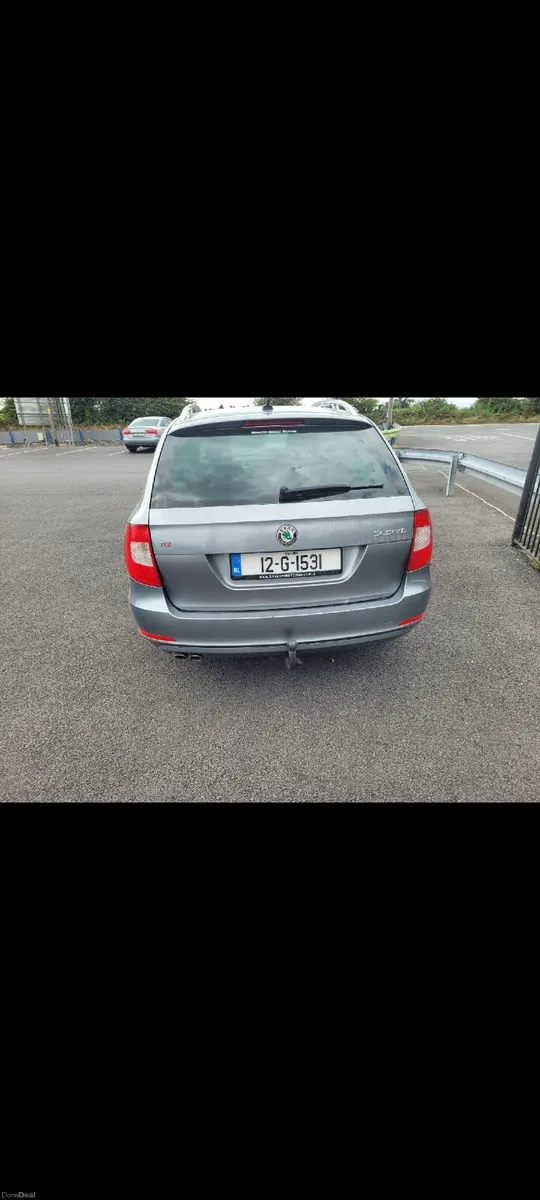 2012 Skoda Superb 2.0 TDI 170bhp elegance estate - Image 3