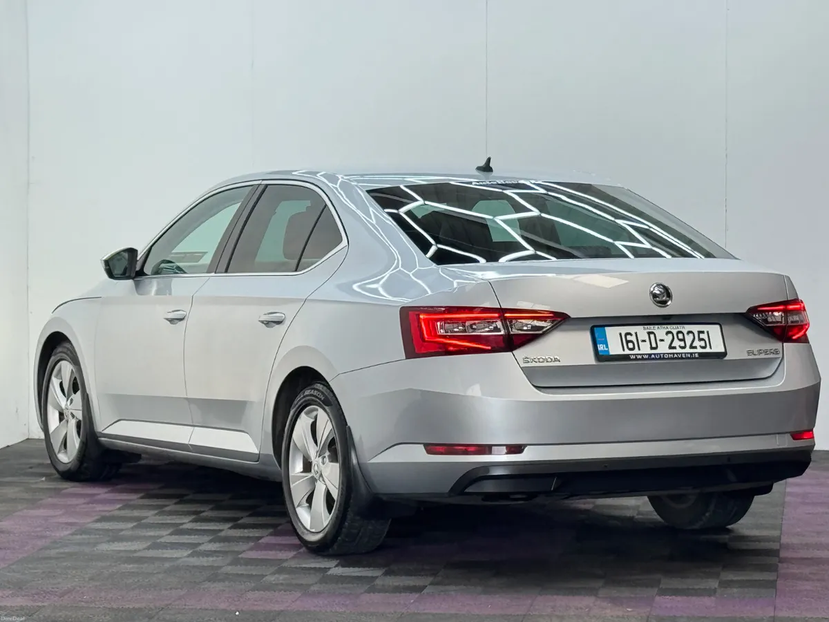 2016 Skoda Superb Style 2.0TDI, Automatic - Image 4