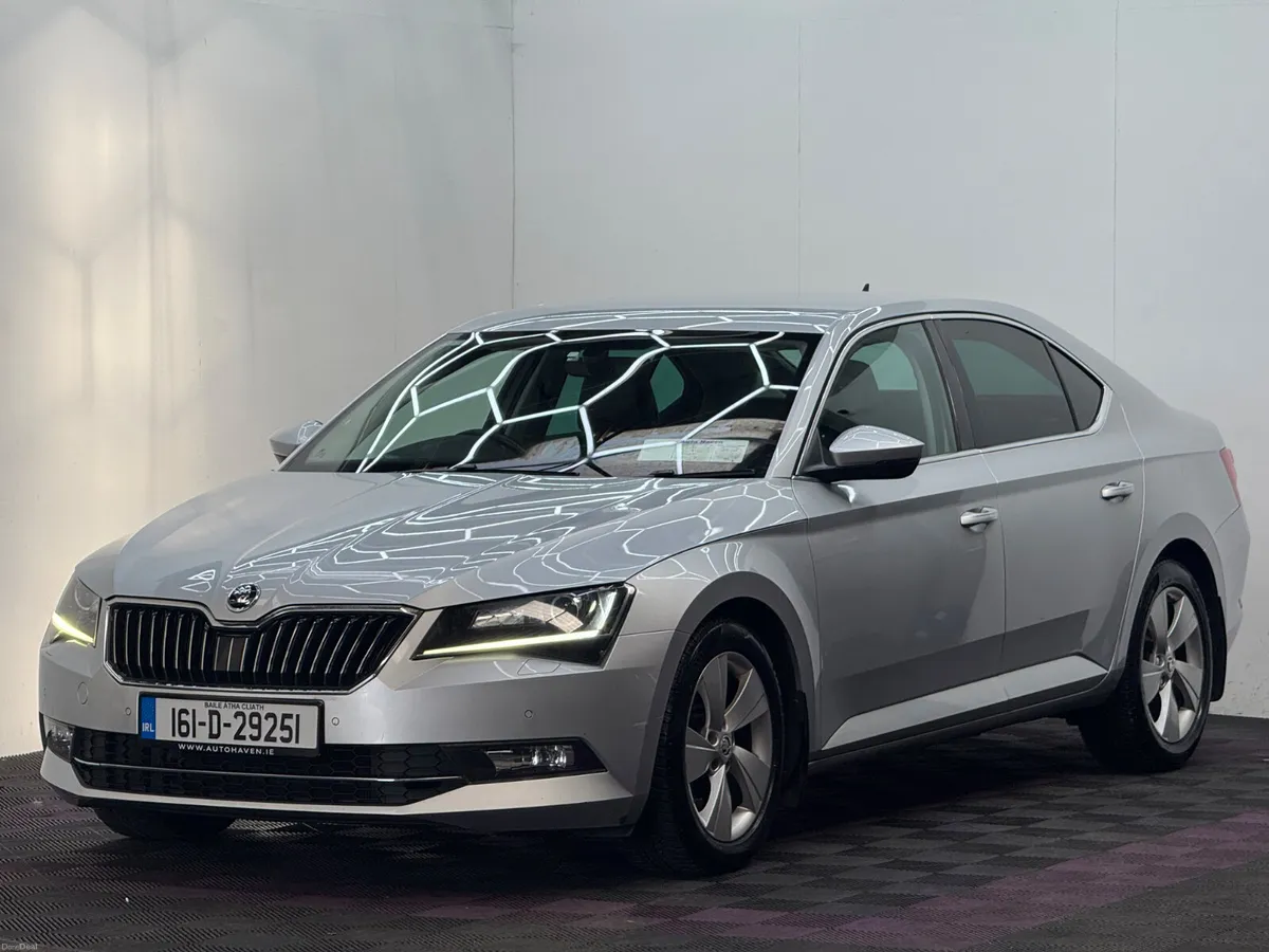 2016 Skoda Superb Style 2.0TDI, Automatic - Image 3