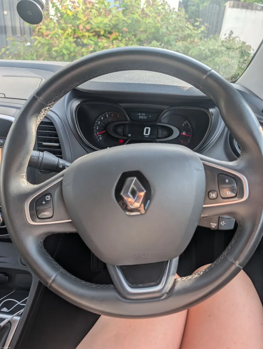 Renault Captur 2018 - Image 2