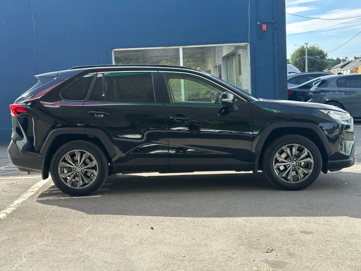 Toyota RAV4 Hybrid Sol - Image 2