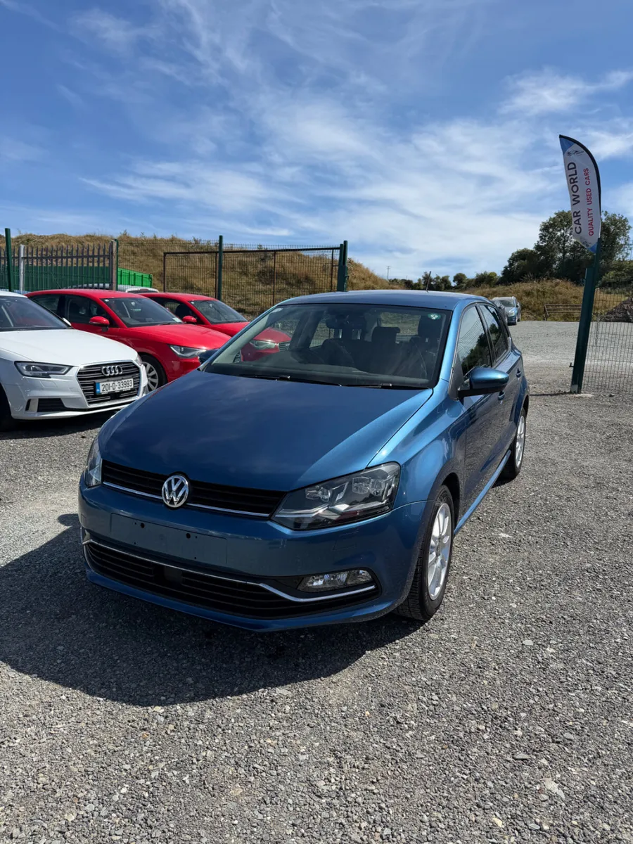 Volkswagen Polo 2017 Blue - Image 2