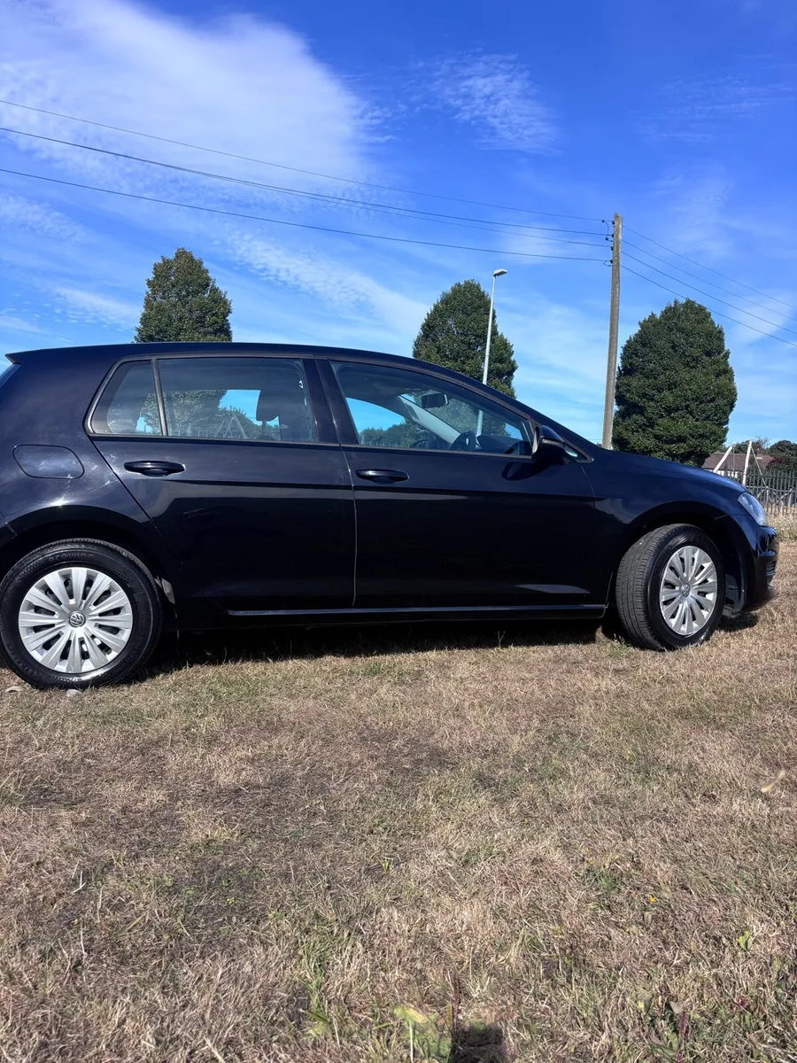 Low mileage VW Golf TDI - Image 3