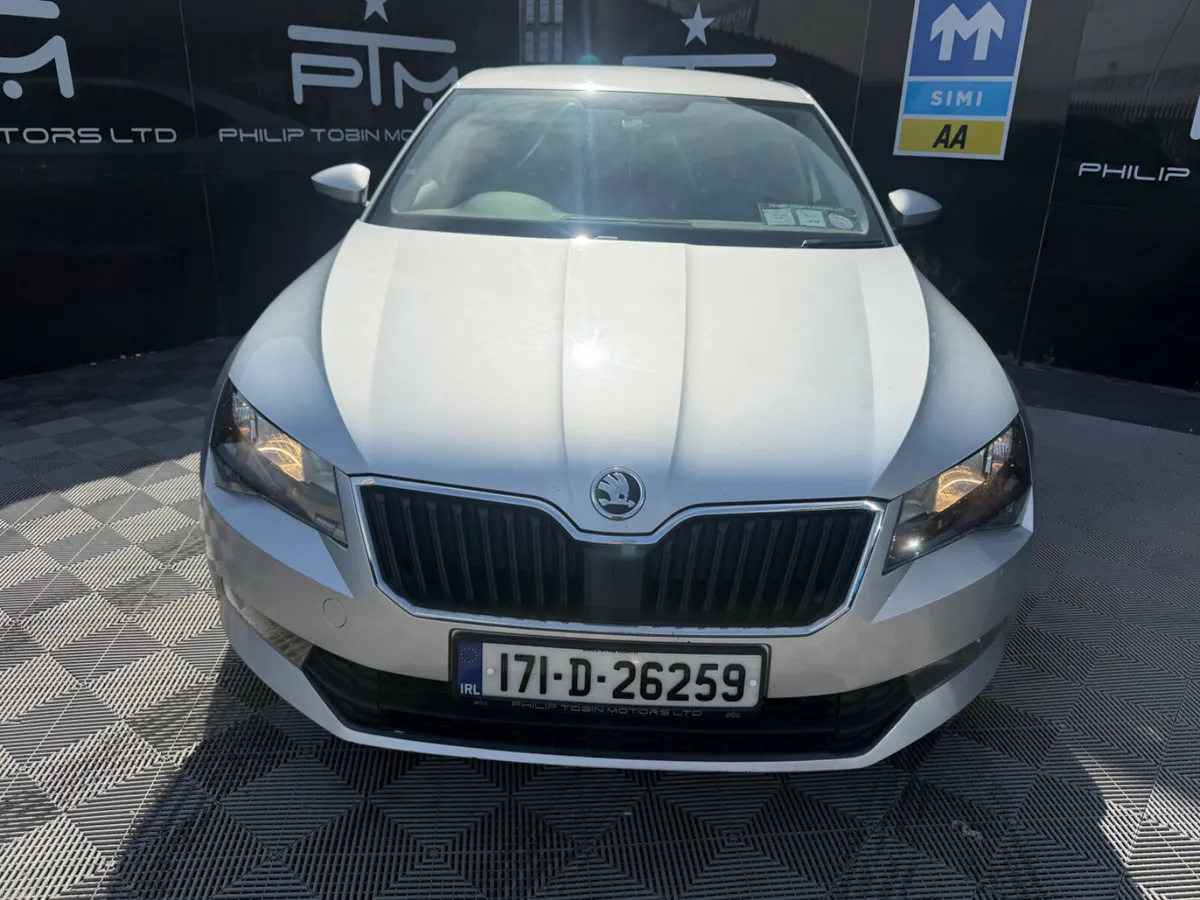 Skoda Superb Active 1.6TDi 120HP DSG - Image 3