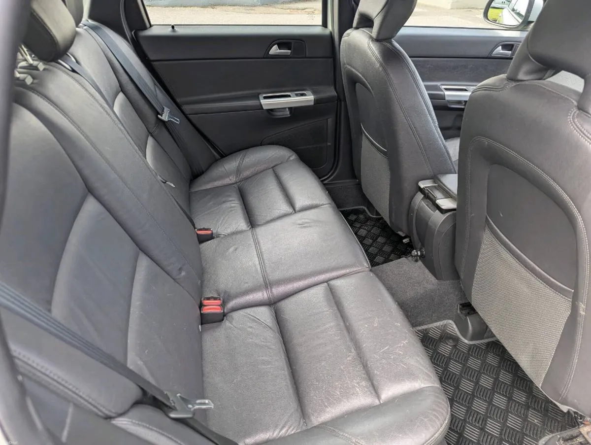 2012 Volvo V50 - Image 4
