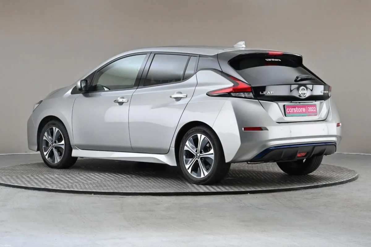 Nissan Leaf Leaf SV Premium 40 kWh - Image 5